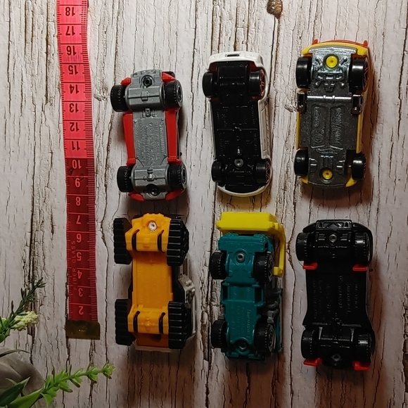 LOT of 6 play vintage toy cars boy toys - Picture 6 of 9